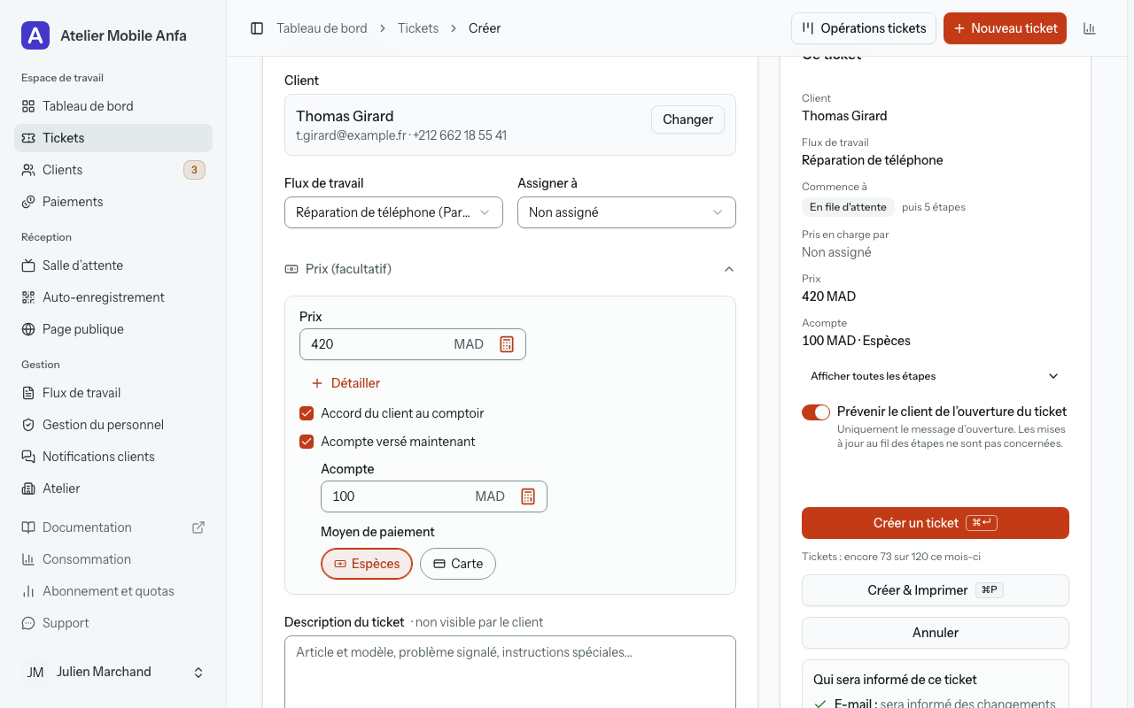Le formulaire de nouveau ticket avec la ligne « Prix (facultatif) » ouverte : le montant, la case « Accord du client au comptoir » et la section « Acompte versé maintenant » avec ses pastilles de moyen de paiement.