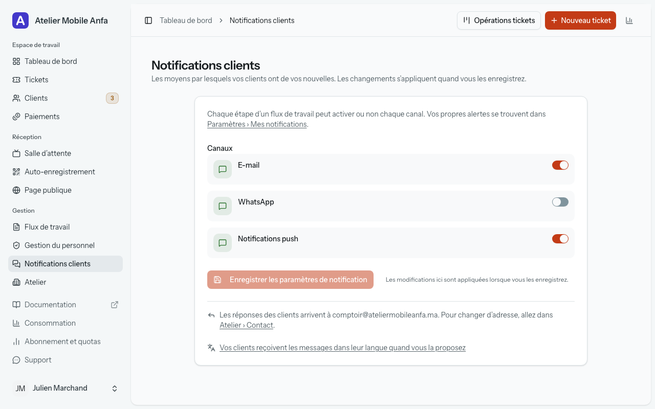 La page « Notifications clients », avec un interrupteur pour chacun des canaux E-mail, WhatsApp et Notifications push, et le bouton « Enregistrer les paramètres de notification ».